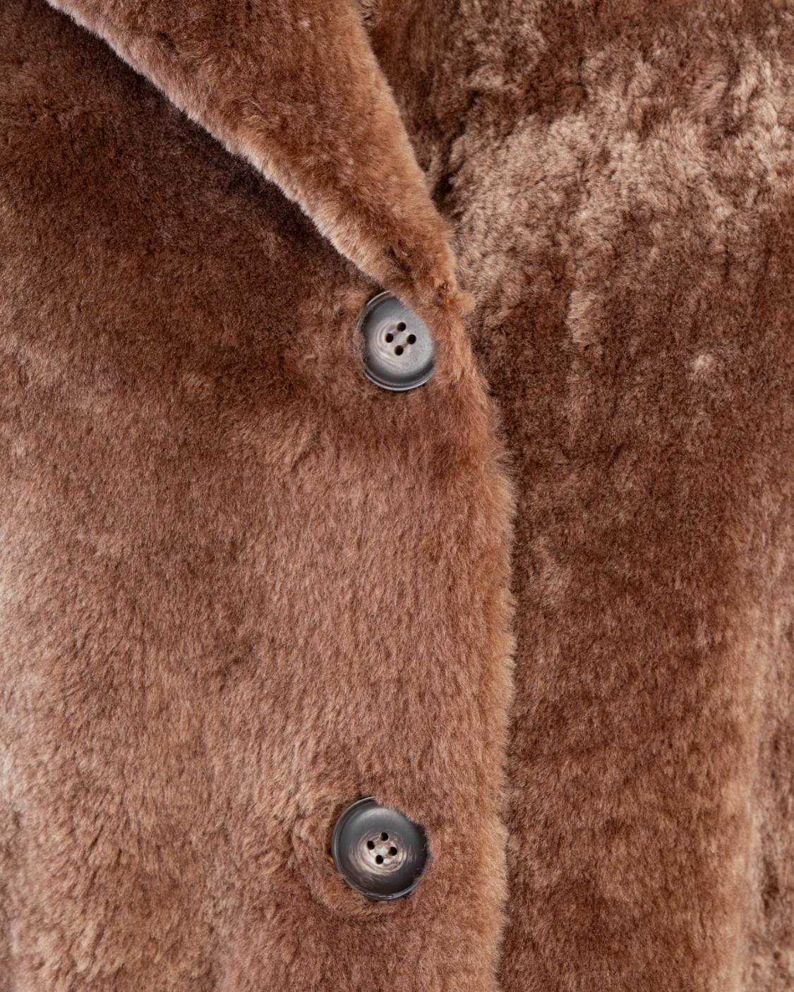 shop BENEDETTA NOVI  Cappotto: Benedetta Novi cappotto in montone reversibile.
Collo con rever.
Giromanica sceso.
Tasche basse.
Abbottonatura frontale con bottoni.
Taglio a vivo sul fondo del cappotto e sul fondo delle maniche.
Composizione: 100% Pelle.
Fabbricato in Turchia.. SERENA SUDAFRICA-MOCCA LIGHT number 2280262